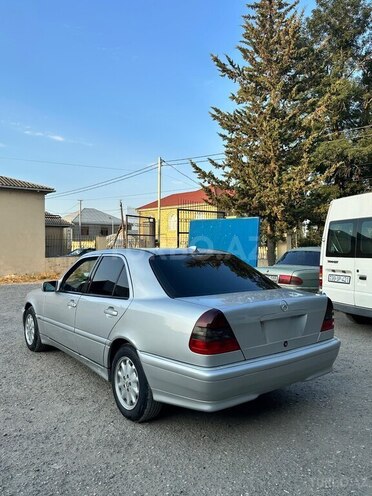 Mercedes C 230 1999, 372,222 km - 2.3 l - Quba