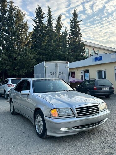 Mercedes C 230 1999, 372,222 km - 2.3 l - Quba