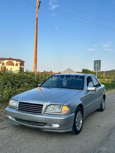 Mercedes C 230 1999, 372,222 km - 2.3 l - Quba