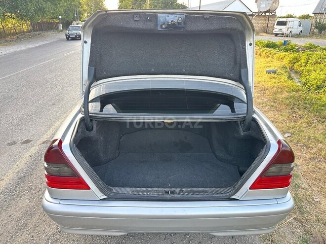 Mercedes C 230 1999, 372,222 km - 2.3 l - Quba