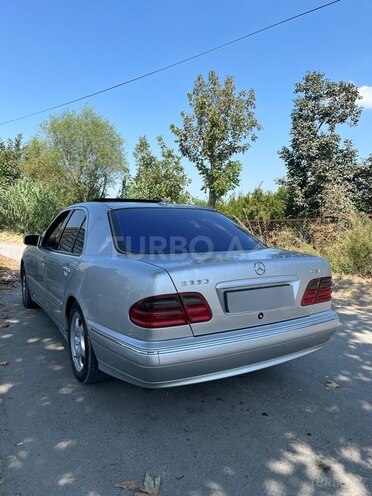 Mercedes E 220 2000, 408,780 km - 2.2 л - Bərdə