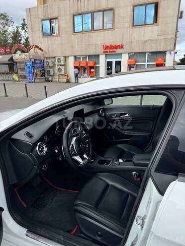 Mercedes CLA 250 2018, 120,000 km - 2.0 l - Bakı