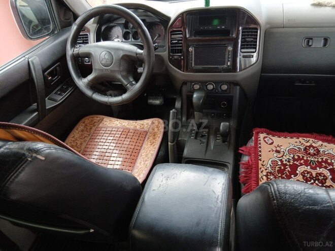 Mitsubishi Pajero 2002, 270,000 km - 3.5 l - Şirvan