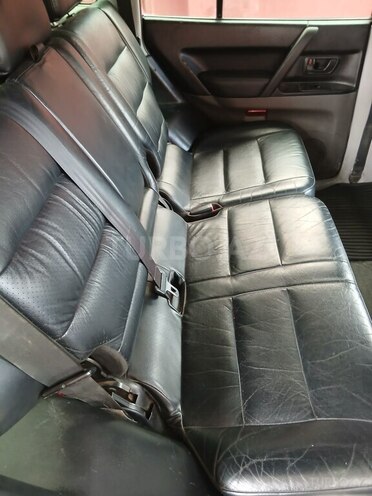 Mitsubishi Pajero 2002, 270,000 km - 3.5 l - Şirvan