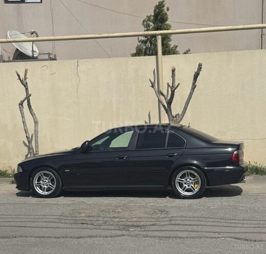 BMW 530 2001, 390,000 km - 3.0 l - Sumqayıt