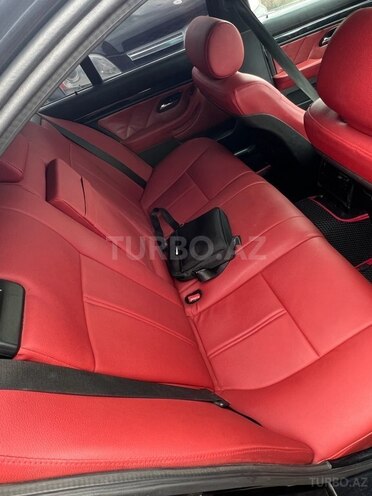BMW 530 2001, 390,000 km - 3.0 l - Sumqayıt