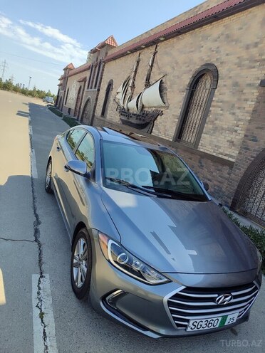 Hyundai Elantra 2018, 62,350 km - 2.0 l - Bakı