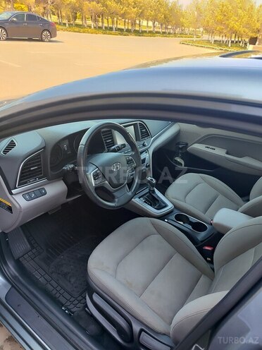 Hyundai Elantra 2018, 62,350 km - 2.0 l - Bakı