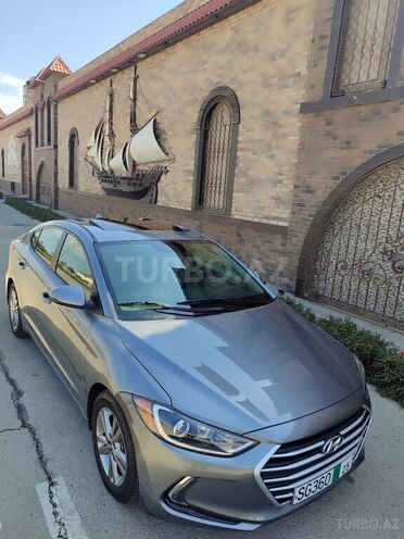Hyundai Elantra 2018, 62,350 km - 2.0 l - Bakı