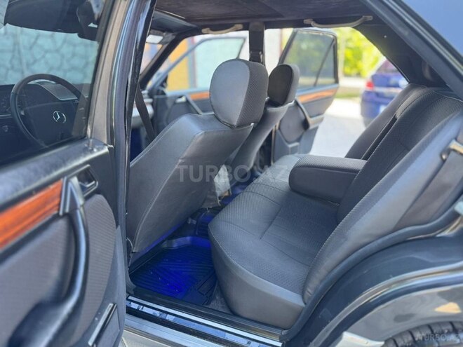 Mercedes E 300 1993, 530,000 km - 3.0 л - Sabirabad