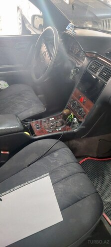 Mercedes E 220 1998, 640,000 km - 2.2 l - Bakı