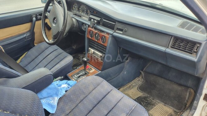 Mercedes 190 1991, 300,000 km - 2.0 l - Bakı
