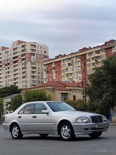 Mercedes C 180 2000, 277,000 km - 1.8 l - Sumqayıt