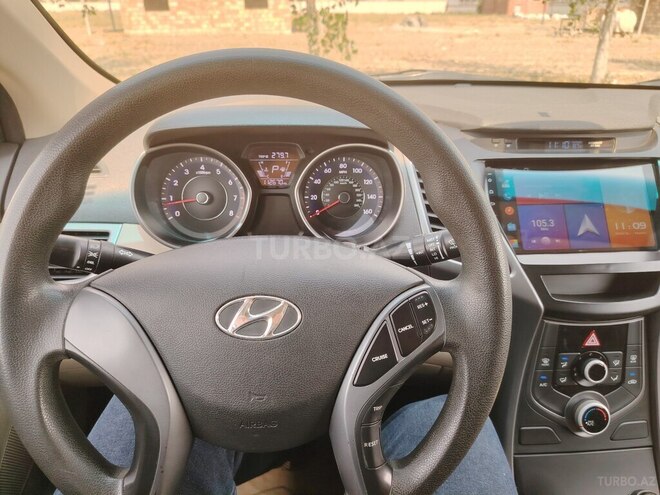 Hyundai Elantra 2015, 181,856 km - 1.8 л - Gəncə