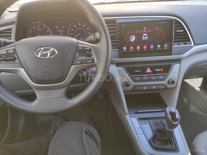 Hyundai Elantra 2017, 180,000 km - 2.0 l - Ordubad