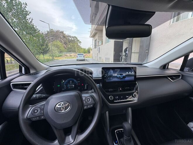 Toyota Corolla Cross 2024, 11,000 km - 2.0 l - Bakı
