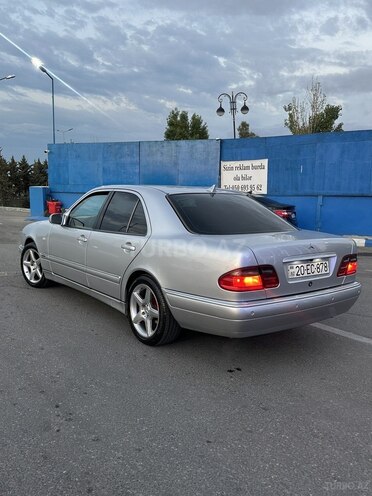 Mercedes E 240 1997, 223,691 km - 2.4 l - Bakı