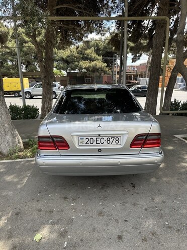Mercedes E 240 1997, 223,691 km - 2.4 l - Bakı