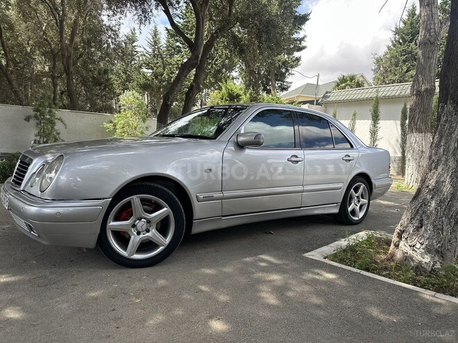 Mercedes E 240 1997, 223,691 km - 2.4 l - Bakı
