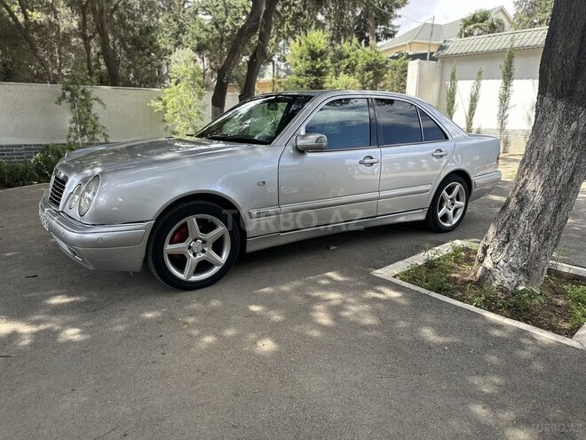 Mercedes E 240 1997, 223,691 km - 2.4 l - Bakı