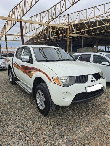 Mitsubishi L200 2007, 456,000 km - 2.5 l - Gəncə
