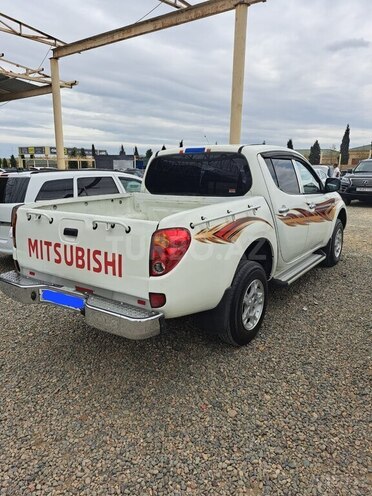 Mitsubishi L200 2007, 456,000 km - 2.5 l - Gəncə