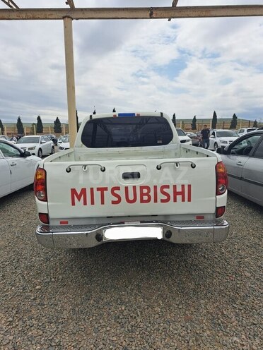 Mitsubishi L200 2007, 456,000 km - 2.5 l - Gəncə