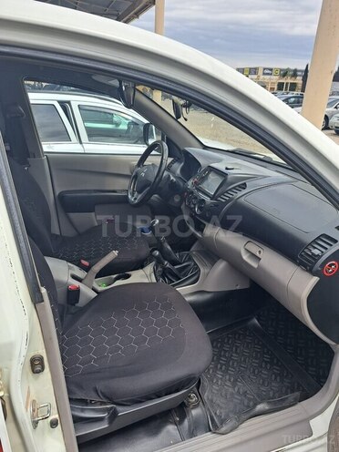 Mitsubishi L200 2007, 456,000 km - 2.5 l - Gəncə