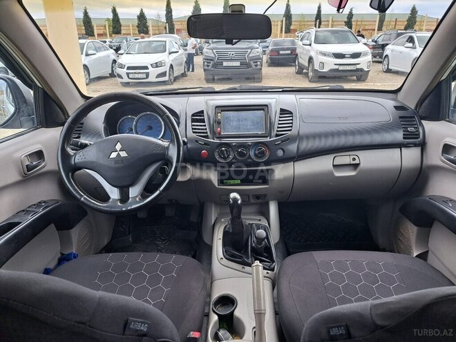 Mitsubishi L200 2007, 456,000 km - 2.5 l - Gəncə