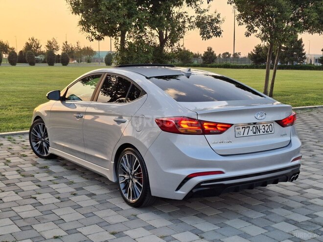 Hyundai Elantra 2017, 97,000 km - 1.6 l - Bakı