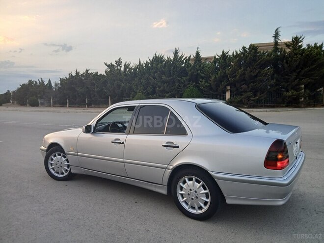 Mercedes C 240 1998, 241,000 km - 2.4 l - Bakı