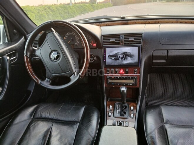 Mercedes C 240 1998, 241,000 km - 2.4 l - Bakı