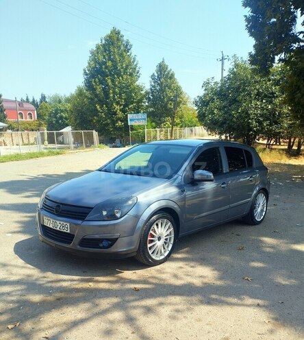 Opel Astra 2005, 270,310 km - 1.4 l - Yevlax