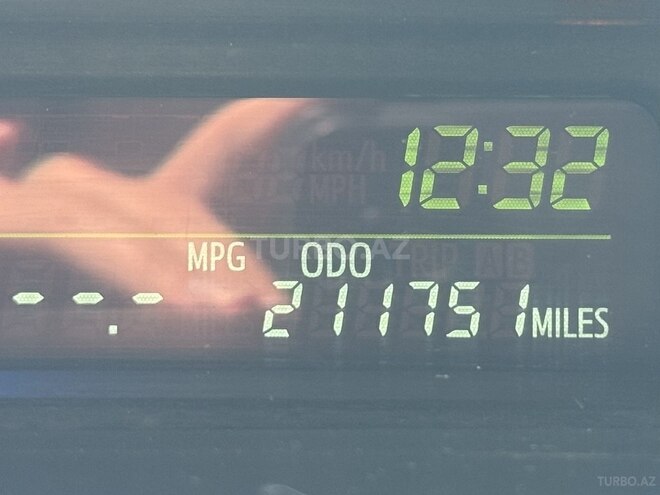 Toyota Prius V 2013, 340,500 km - 1.8 l - Bakı