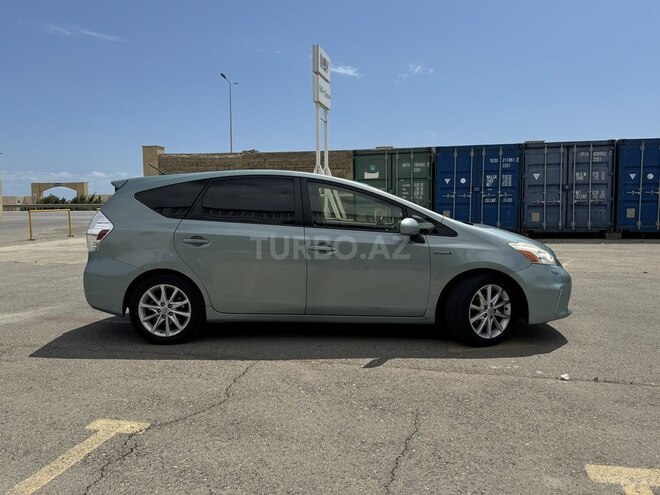 Toyota Prius V 2013, 340,500 km - 1.8 l - Bakı