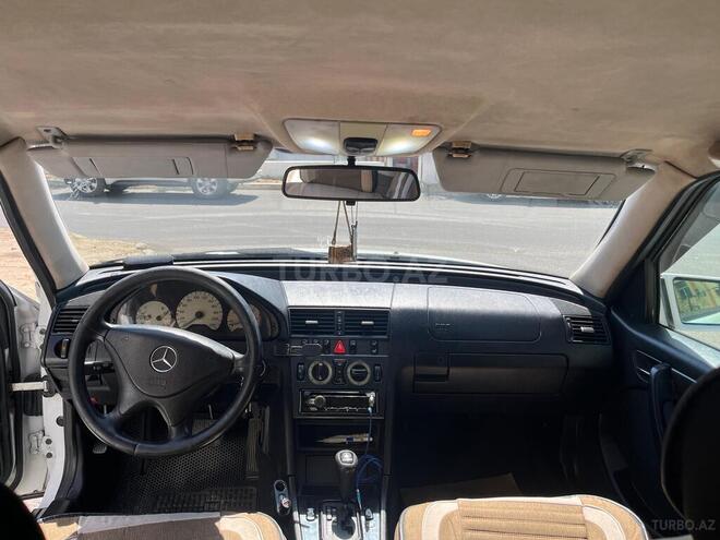 Mercedes C 220 1999, 265,000 km - 2.2 л - Bakı