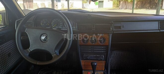 Mercedes 190 1992, 380,000 km - 2.0 л - Ağdaş
