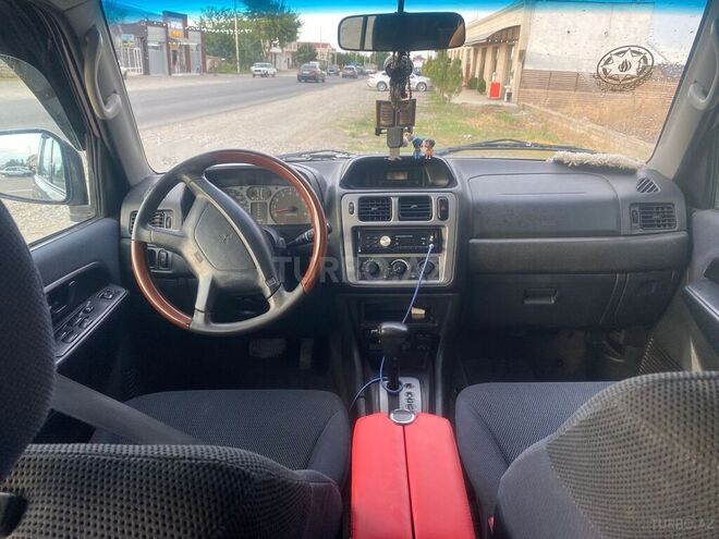Mitsubishi Pajero io 2000, 243,000 km - 1.8 л - Xaçmaz