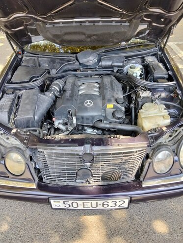 Mercedes E 240 1999, 347,182 km - 2.4 l - Mingəçevir