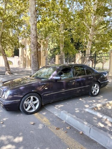 Mercedes E 240 1999, 347,182 km - 2.4 l - Mingəçevir