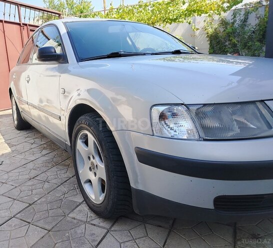 Volkswagen Passat 1999, 438,978 km - 2.3 л - Bakı