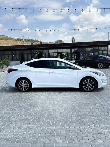 Hyundai Elantra 2015, 109,000 km - 1.8 l - Ağsu