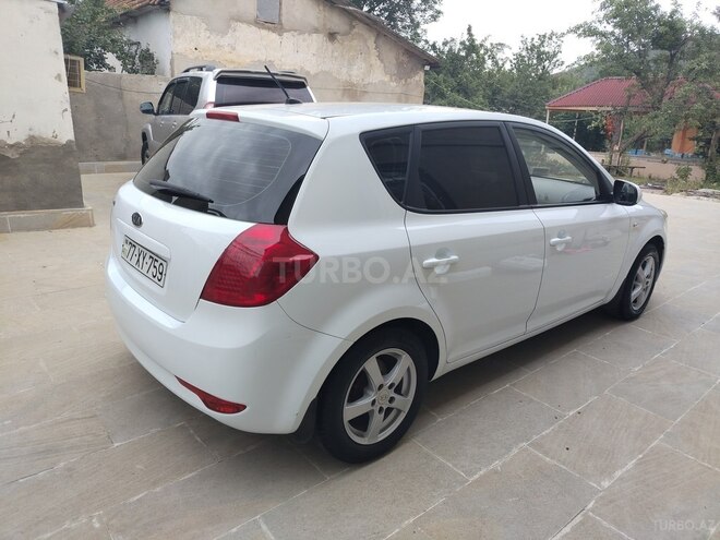 Kia Ceed 2011, 223,000 km - 1.4 l - Sumqayıt