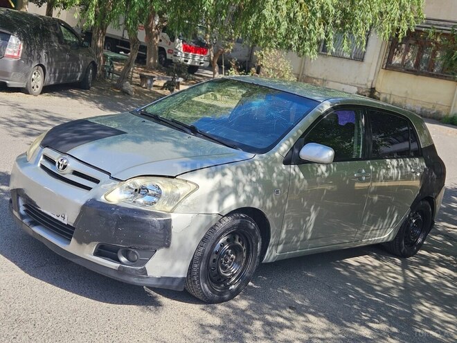 Toyota Corolla 2004, 460,000 km - 1.4 l - Bakı