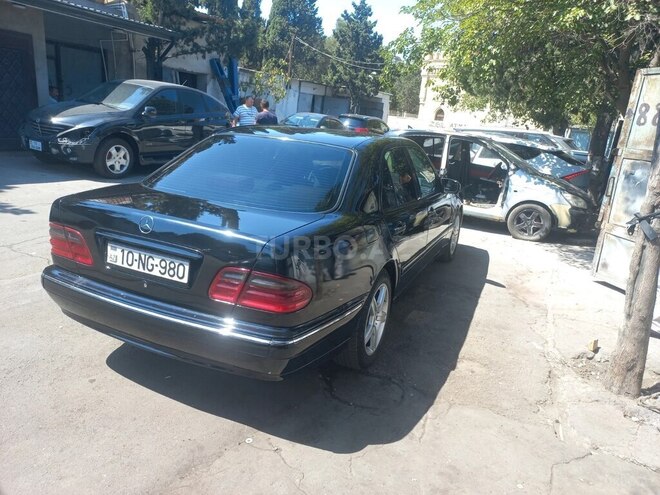 Mercedes E 220 2000, 452,930 km - 2.2 л - Bakı