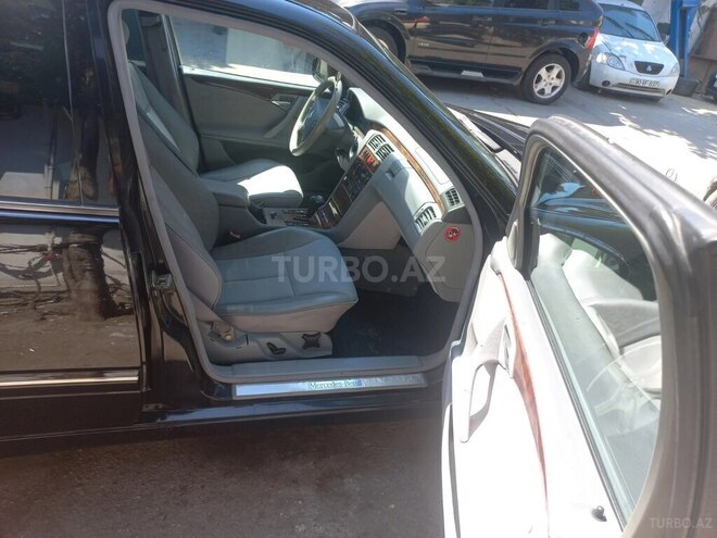 Mercedes E 220 2000, 452,930 km - 2.2 л - Bakı