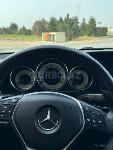 Mercedes E 220 d 2015, 173,000 km - 2.1 l - Bakı