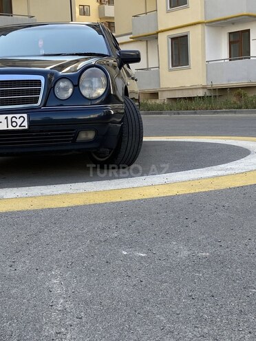Mercedes E 230 1996, 308,000 km - 2.3 l - Sumqayıt