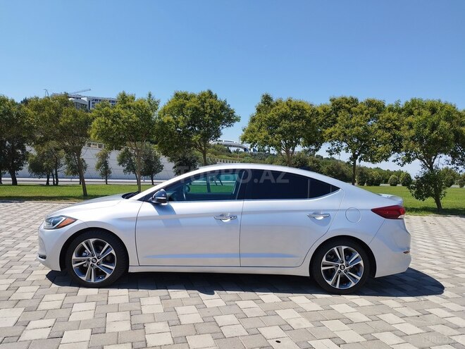 Hyundai Elantra 2016, 167,000 km - 2.0 l - Bakı