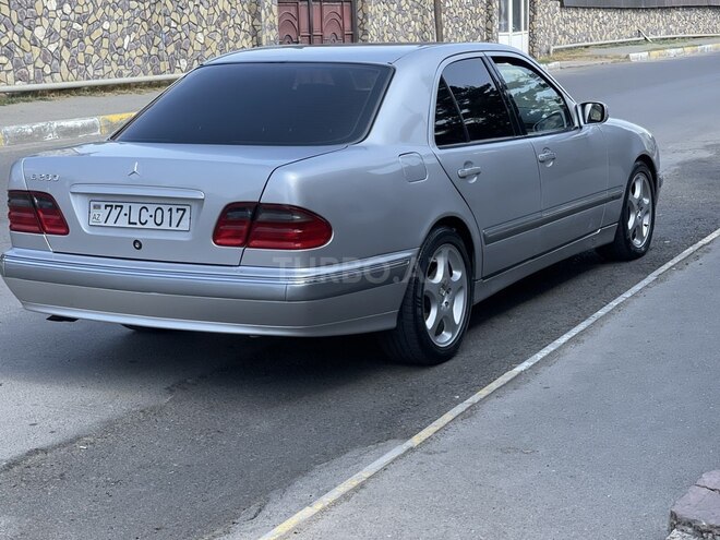 Mercedes E 280 2000, 224,000 km - 2.8 l - Beyləqan